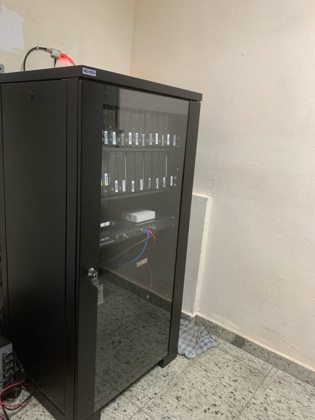Vista traseira do rack Headend já em operação
